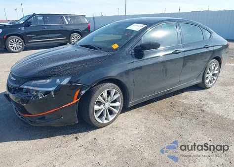 2015 Chrysler 200 S z USA, uszkodzony, nr VIN 1C3CCCBB2FN736894